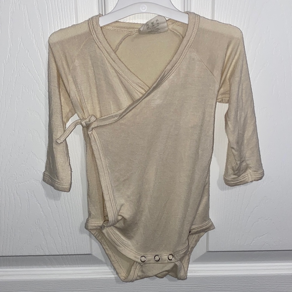 Kate quinn top